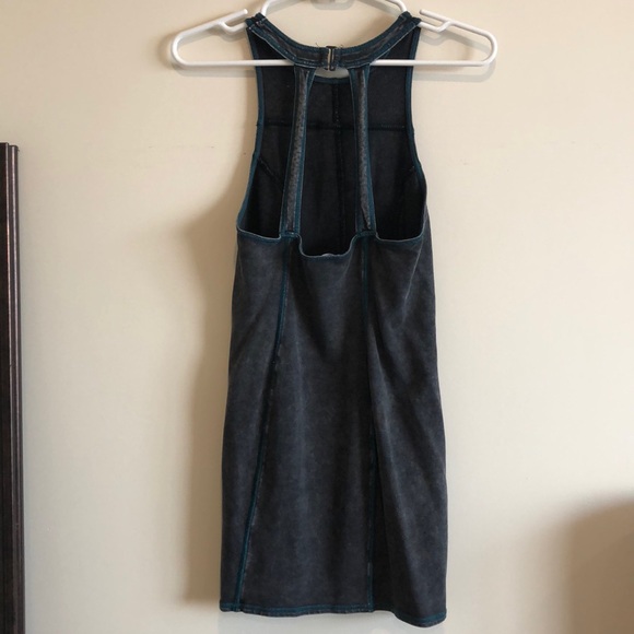 Bodycon Back Detail Dress 💥💥 - Picture 5 of 7